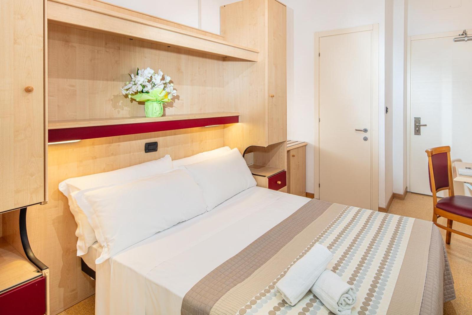 Hotel Regina ลินญาโน ซับเบียโดโร ห้อง รูปภาพ
